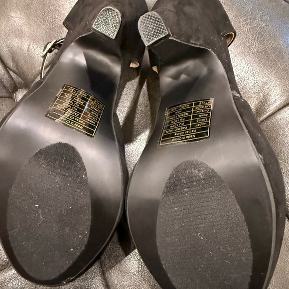 Modcloth Graham Black Heels with Mary Jane Strap Whimsygoth Vintage Look - Picture 7 of 11